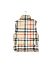 Lade das Bild in den Galerie-Viewer, Burberry Nova Check Reversible Puffer Vest - Large
