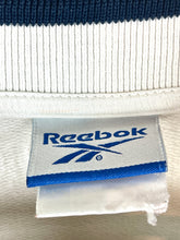 Cargar imagen en el visor de la galería, Reebok Sweatshirt - Medium
