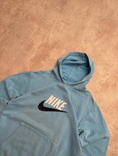 Carregar imagem no visualizador da galeria, Nike Sweatshirt - Small
