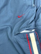 Cargar imagen en el visor de la galería, Nike Parachute Track Pant - Large
