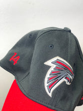 Cargar imagen en el visor de la galería, New Era NFL Atlanta Falcons Cap - L/XL
