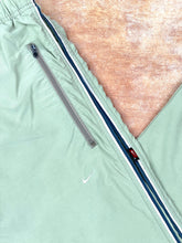 Load image into Gallery viewer, Nike Baggy Track Pant - Small
