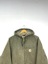 Carregar imagem no visualizador da galeria, Carhartt Sherpa Lined Sierra Jacket - Medium wmn
