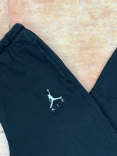 Load image into Gallery viewer, Jordan Jogger Baggy Pant - Large

