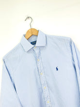 Carregar imagem no visualizador da galeria, Ralph Lauren Shirt - Medium
