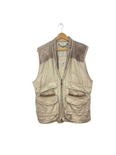 Load image into Gallery viewer, Camel Fishing Vest - Medium
