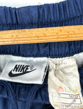 Carregar imagem no visualizador da galeria, Nike Track Pant - Medium
