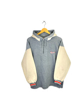 Lade das Bild in den Galerie-Viewer, Nike Sweatshirt - Medium
