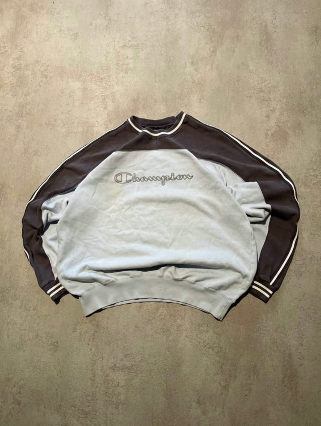 Champion Sweatshirt - Large