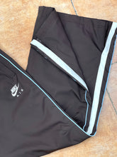Cargar imagen en el visor de la galería, Nike Baggy Track Pant - XSmall
