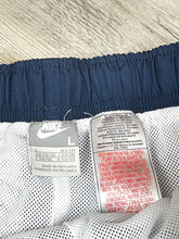 Lade das Bild in den Galerie-Viewer, Nike Baggy Track Pant - Large
