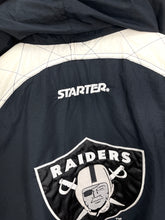 Carregar imagem no visualizador da galeria, Starter NFL Raiders Pullover - Large
