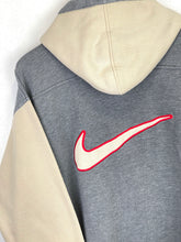 Cargar imagen en el visor de la galería, Nike Sweatshirt - Medium
