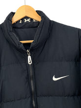 Carregar imagem no visualizador da galeria, Nike Reversible Puffer Coat - Large
