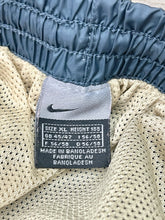 Lade das Bild in den Galerie-Viewer, Nike Baggy Track Pant - XLarge
