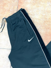 Cargar imagen en el visor de la galería, Nike Baggy Track Pant - XSmall

