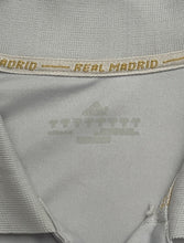 Charger l&#39;image dans la galerie, Adidas Real Madrid 2011/12 Home Kit - Medium
