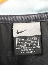 Cargar imagen en el visor de la galería, Nike Jacket - Medium
