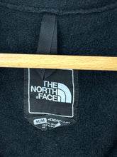 Cargar imagen en el visor de la galería, TNF Denali Polartec Fleece - Medium
