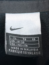 Carregar imagem no visualizador da galeria, Nike 1/4 Zip Fleece - Small
