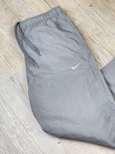 Load image into Gallery viewer, Nike Baggy Track Pant - Small
