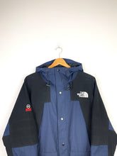 Carica l&#39;immagine nel visualizzatore di Gallery, TNF x Gore-Tex Coat - Large
