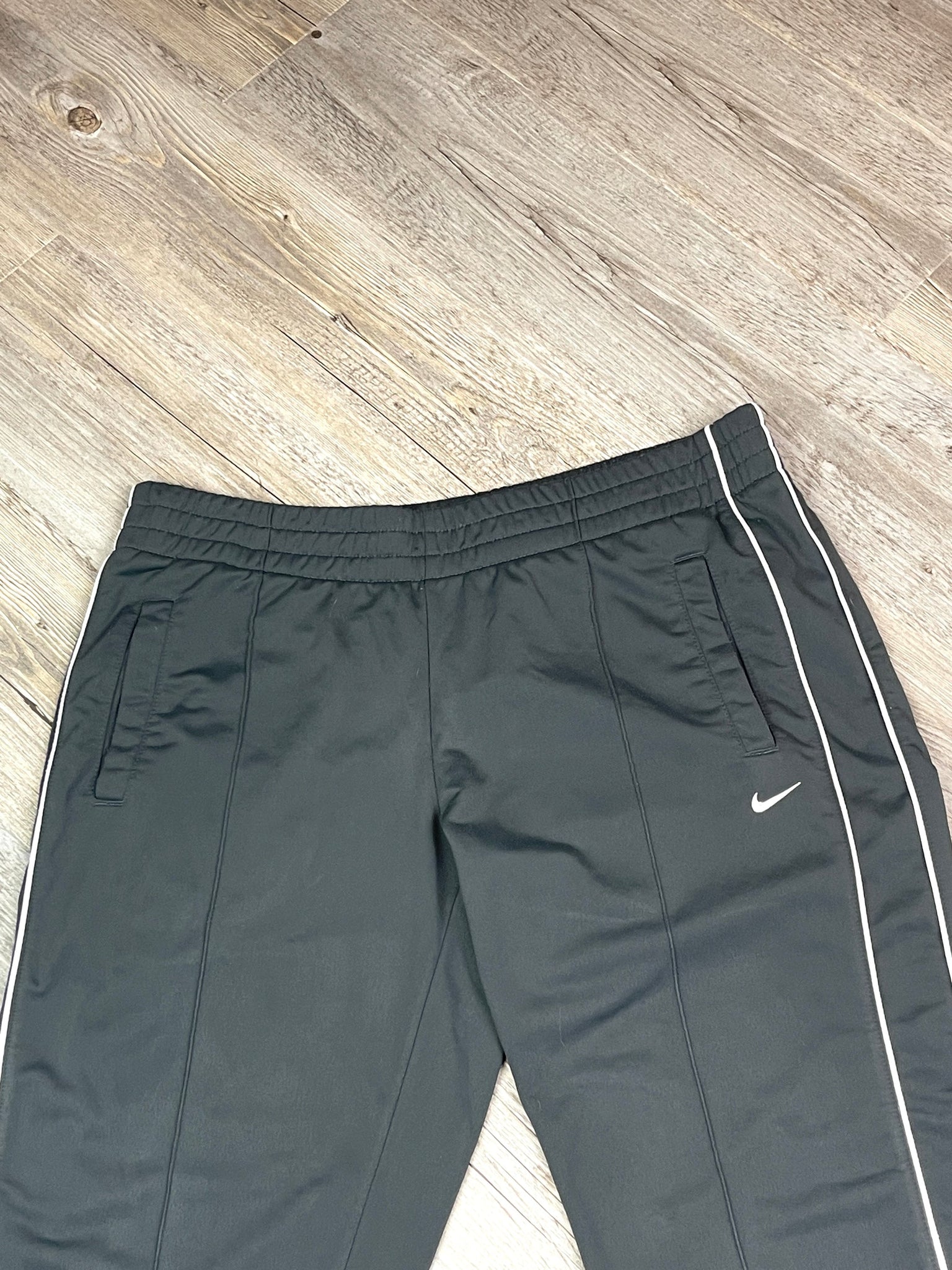 Nike Baggy Track Pant - Small – secondsanz