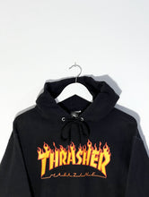 Carregar imagem no visualizador da galeria, Thrasher Sweatshirt - Small
