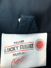 Carica l&#39;immagine nel visualizzatore di Gallery, Suzuki Team Lucky Strike Jacket - XLarge
