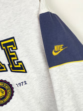 Carregar imagem no visualizador da galeria, Nike Sweatshirt - Medium
