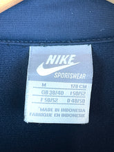 Cargar imagen en el visor de la galería, Nike Jacket - Medium
