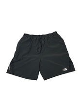 Lade das Bild in den Galerie-Viewer, The North Face Short - Medium
