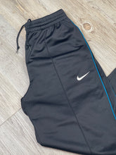 Load image into Gallery viewer, Nike Jogger Pant - Small

