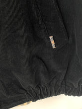 Carregar imagem no visualizador da galeria, Burberry Reversible Nova Check/Corduroy Jacket - Large
