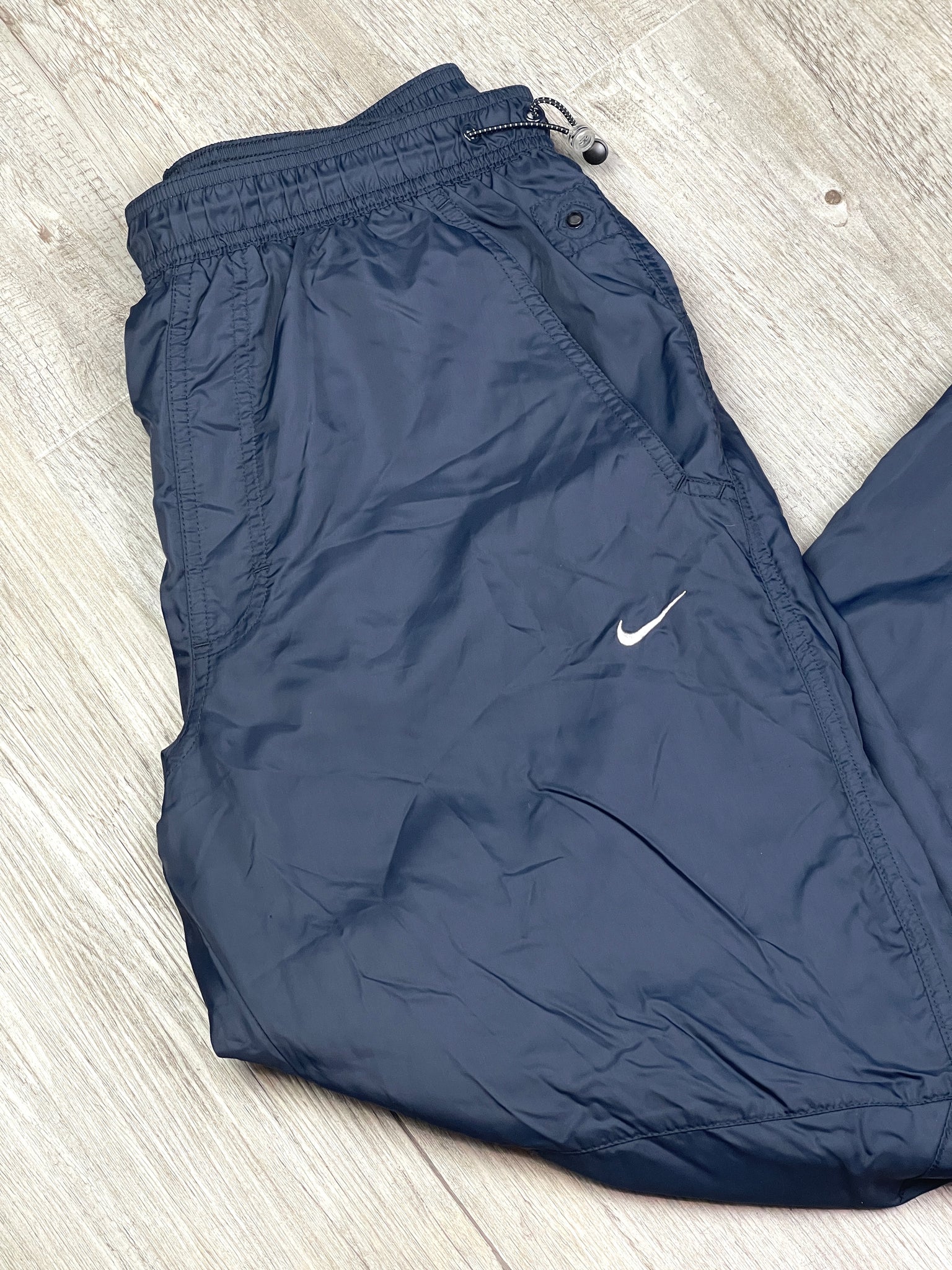 Nike Parachute Track Pant - Small – secondsanz