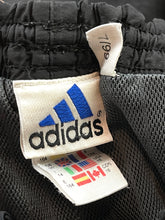 Cargar imagen en el visor de la galería, Adidas Parachute Cargo Track Pant - Small
