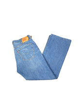 Lade das Bild in den Galerie-Viewer, Levis 501 Jean - XLarge
