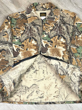 Load image into Gallery viewer, Vintage Realtree Camo Lightweight Jacket - XLarge
