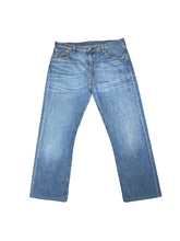 Lade das Bild in den Galerie-Viewer, Levis 501 Jean - XLarge
