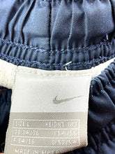 Carregar imagem no visualizador da galeria, Nike Parachute Track Pant - Large
