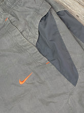 Load image into Gallery viewer, Nike Parachute Pants - Small
