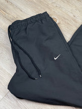 Lade das Bild in den Galerie-Viewer, Nike Baggy Track Pant - Large
