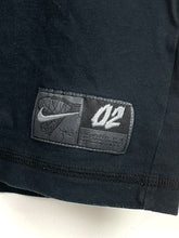 Cargar imagen en el visor de la galería, Nike Basketball Graphic Tee - Small
