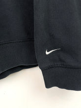 Lade das Bild in den Galerie-Viewer, Nike Sweatshirt - Medium
