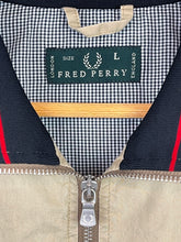 Lade das Bild in den Galerie-Viewer, Fred Perry Jacket - Medium
