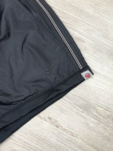 Lade das Bild in den Galerie-Viewer, Nike Basketball Short - Small
