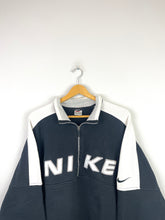 Carregar imagem no visualizador da galeria, Nike 1/2 Zip Sweatshirt - Large
