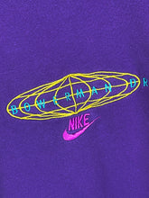 Lade das Bild in den Galerie-Viewer, Nike Sweatshirt - Medium
