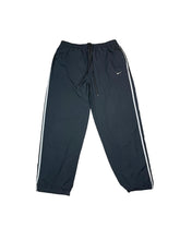 Lade das Bild in den Galerie-Viewer, Nike Baggy Track Pant - XLarge
