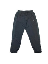 Lade das Bild in den Galerie-Viewer, Nike Shox Parachute Pant - Medium
